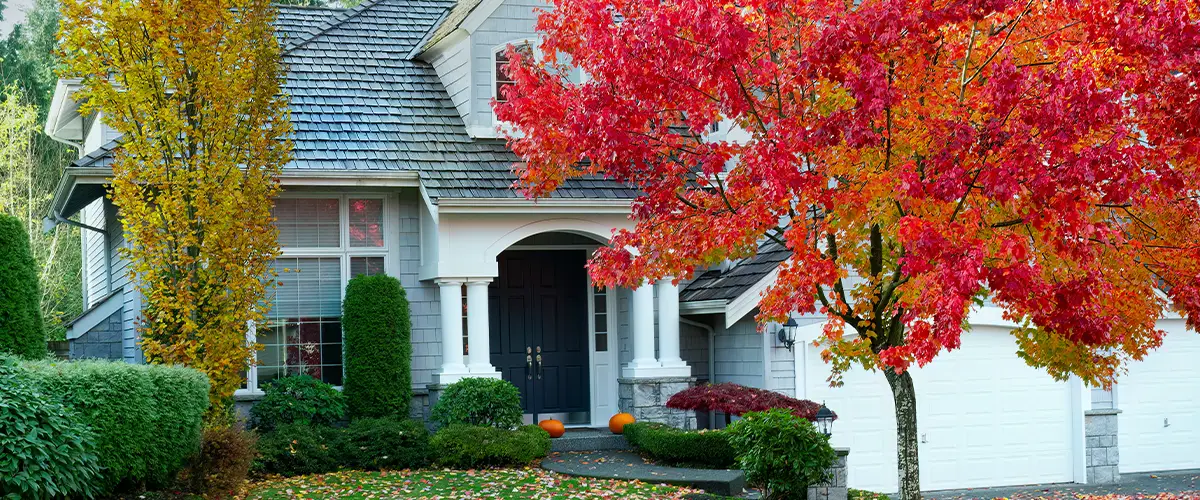 Front view of late autumn season with modern residential home